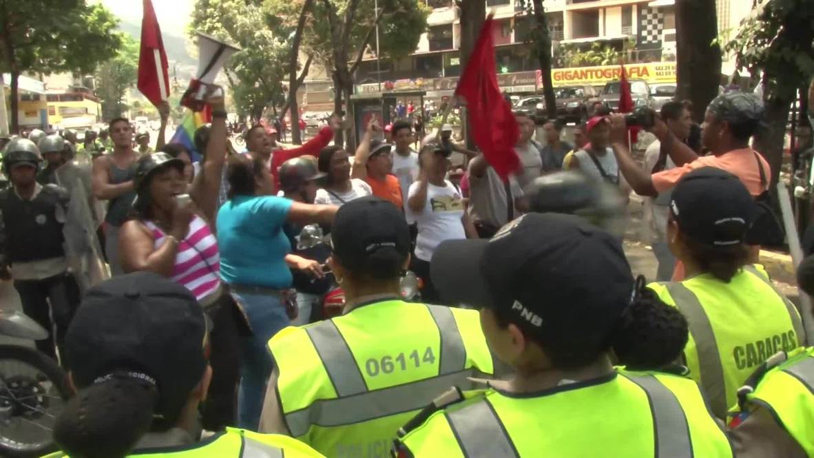 Venezuela: Tensions mount between anti and pro-government activists