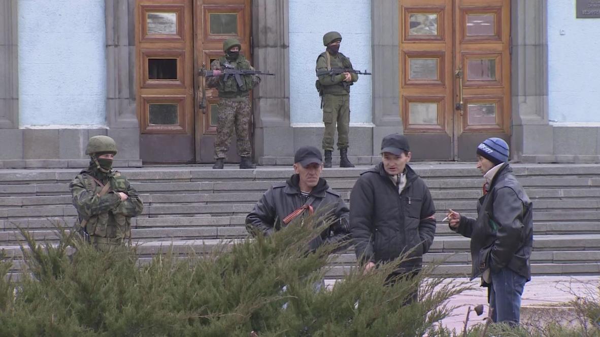 Ukraine: Local self-defense unit takes over House of Labor Unions