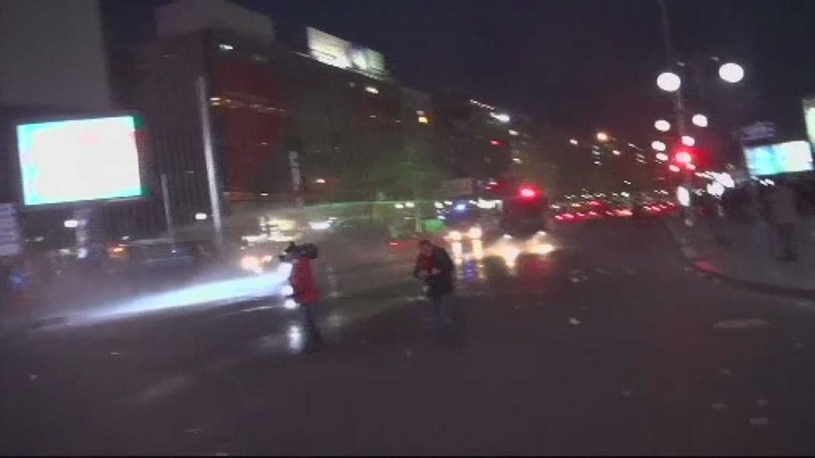 Turkey: Riot police flush protesters off the streets