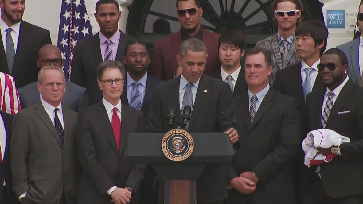 USA: Obama pays tribute to Boston Marathon victims at Red Sox meeting