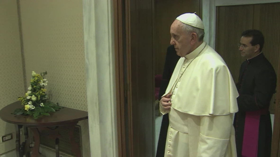 Vatican City: Queen Elizabeth II visits Pope Francis