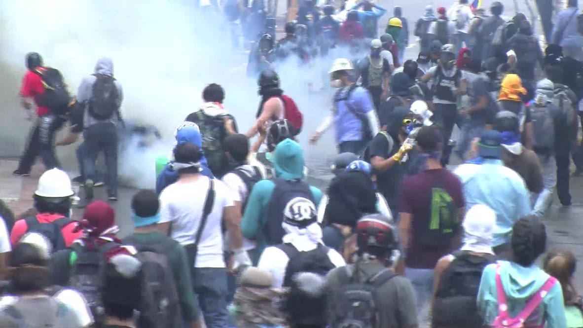 Venezuela: Protest turns violent in Caracas