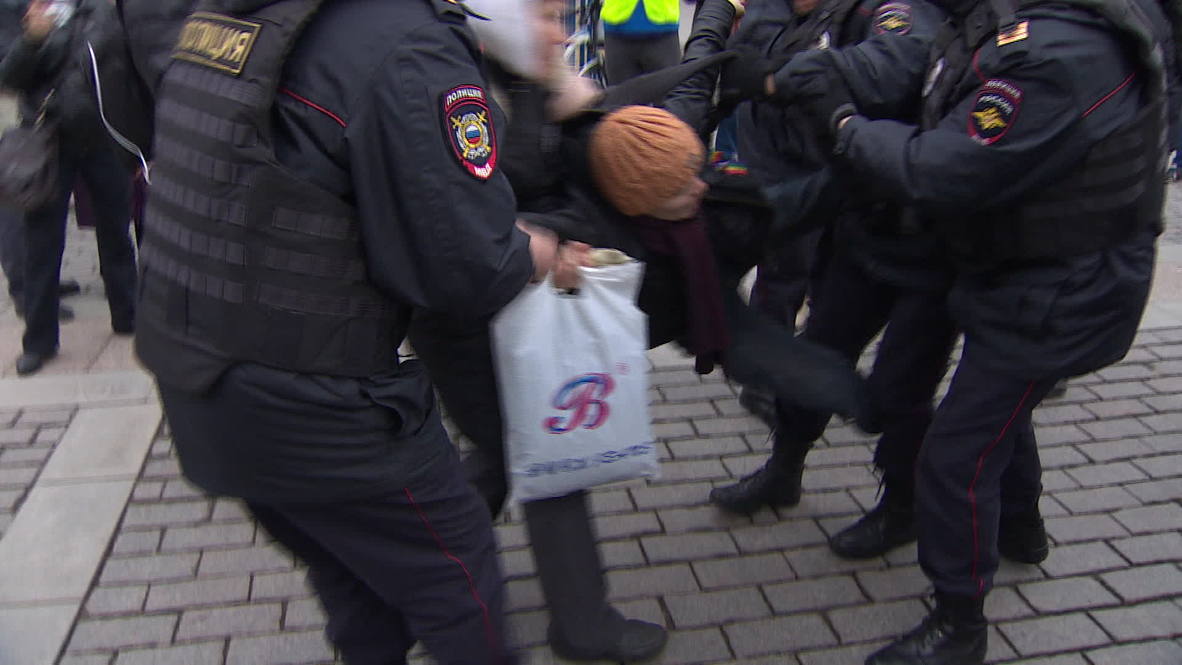 Russia: Security forces detain Bolotnaya Square protesters