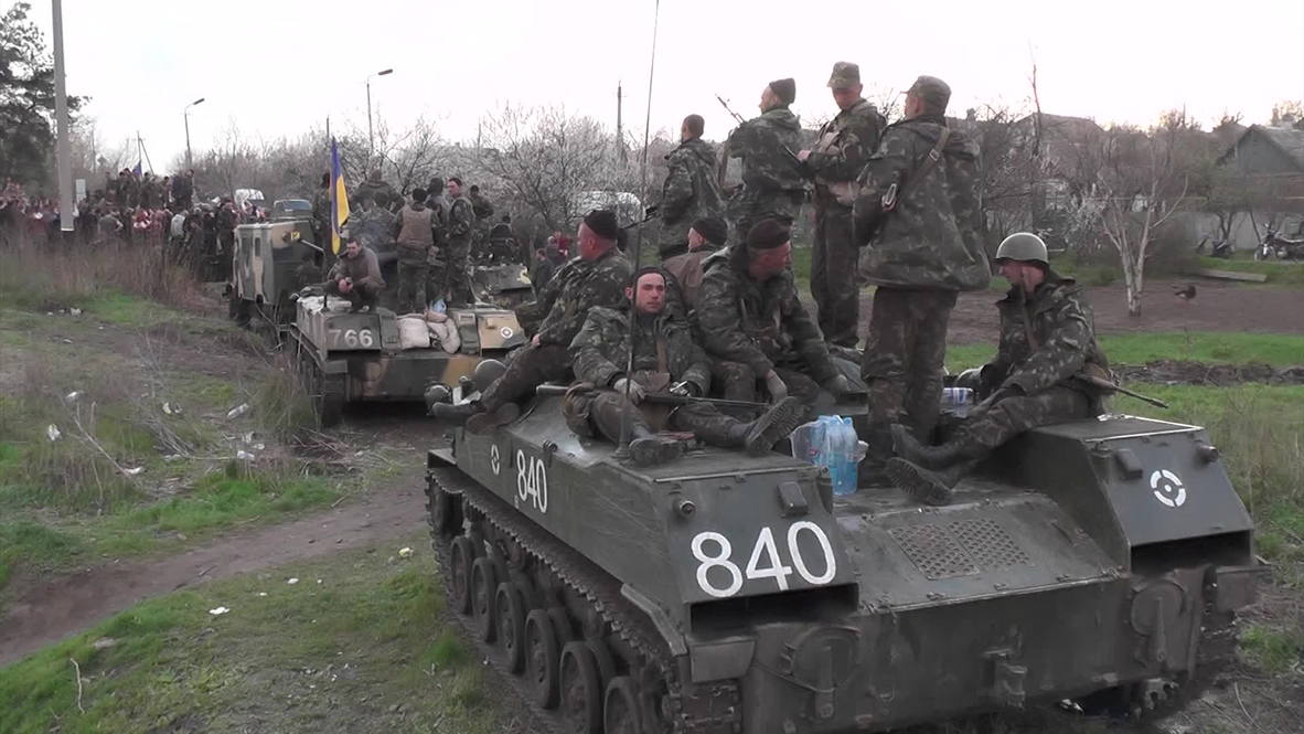 Ukraine: Ukrainian military lay down arms in Kramatorsk