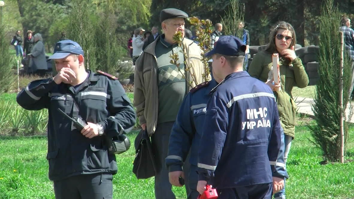 Ukraine: Bomb scare spooks Mariupol