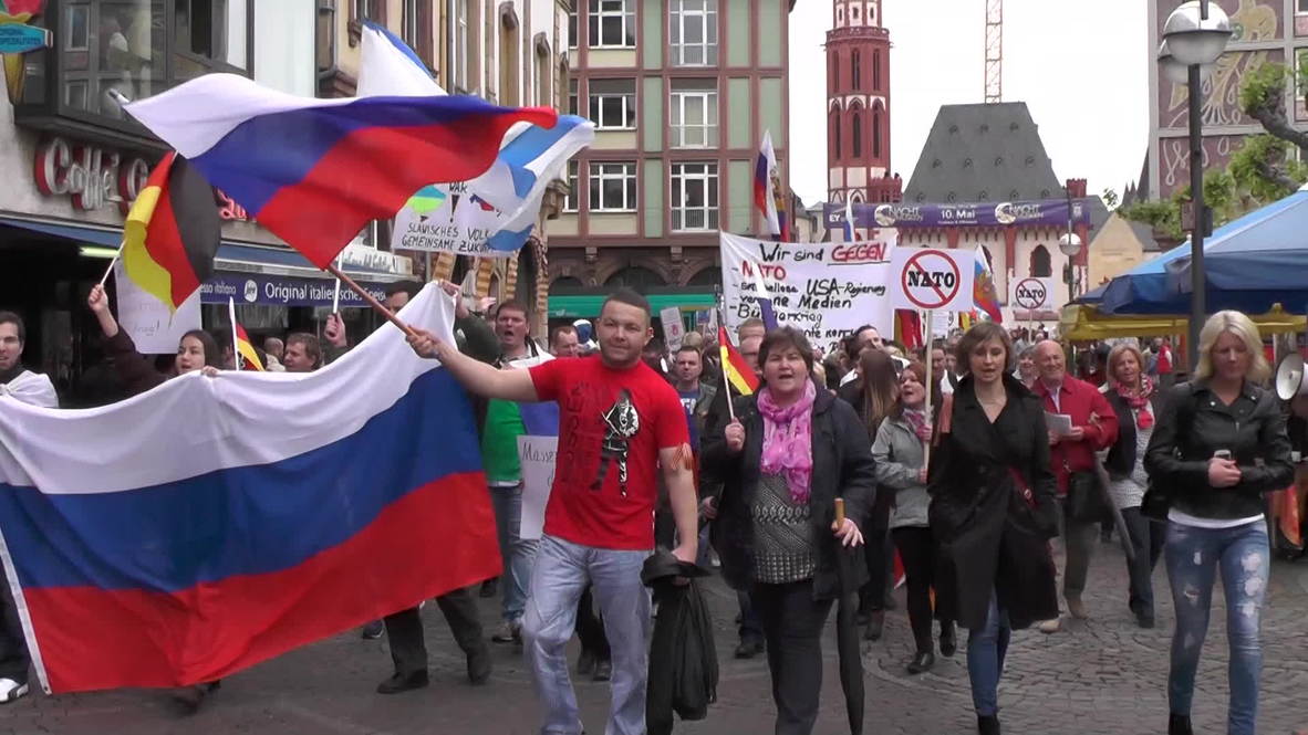 Germany: Pro-Russians rally against NATO in Frankfurt