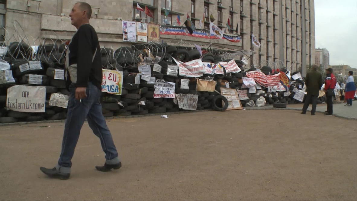 Ukraine: Armed men hold Donetsk government HQ