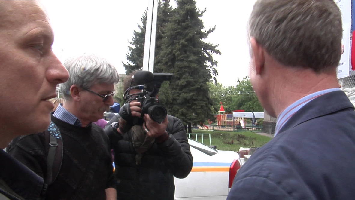 Ukraine: OSCE captive negotiations continue in Slavyansk