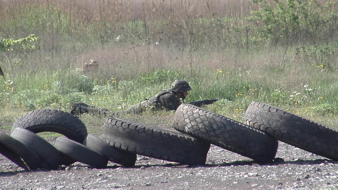 Ukraine: Military units close in on Slavyansk