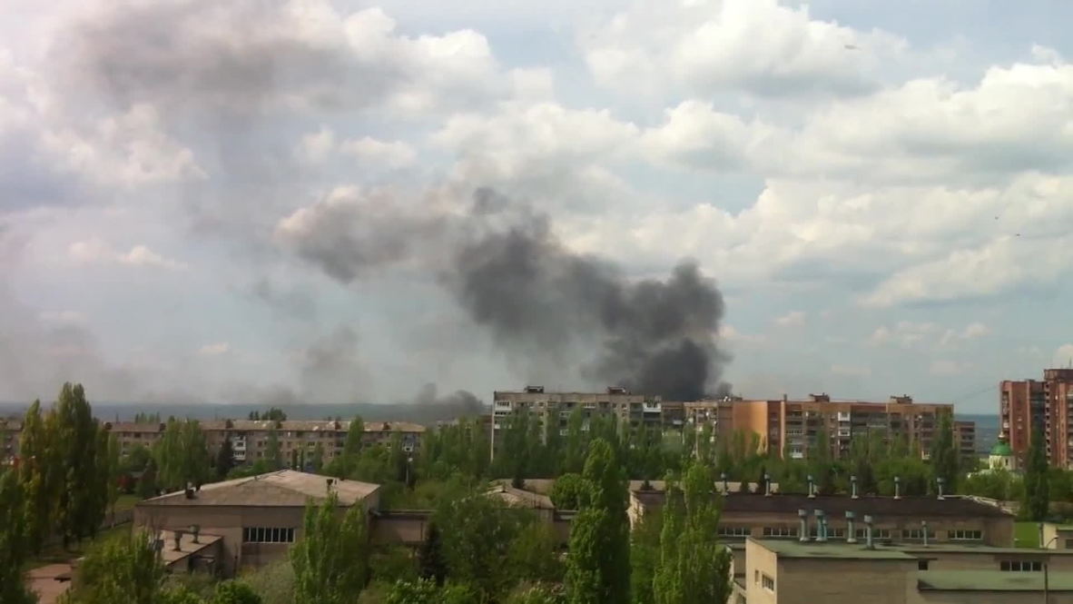 Ukraine: Smoke rises from Kramatorsk street battles