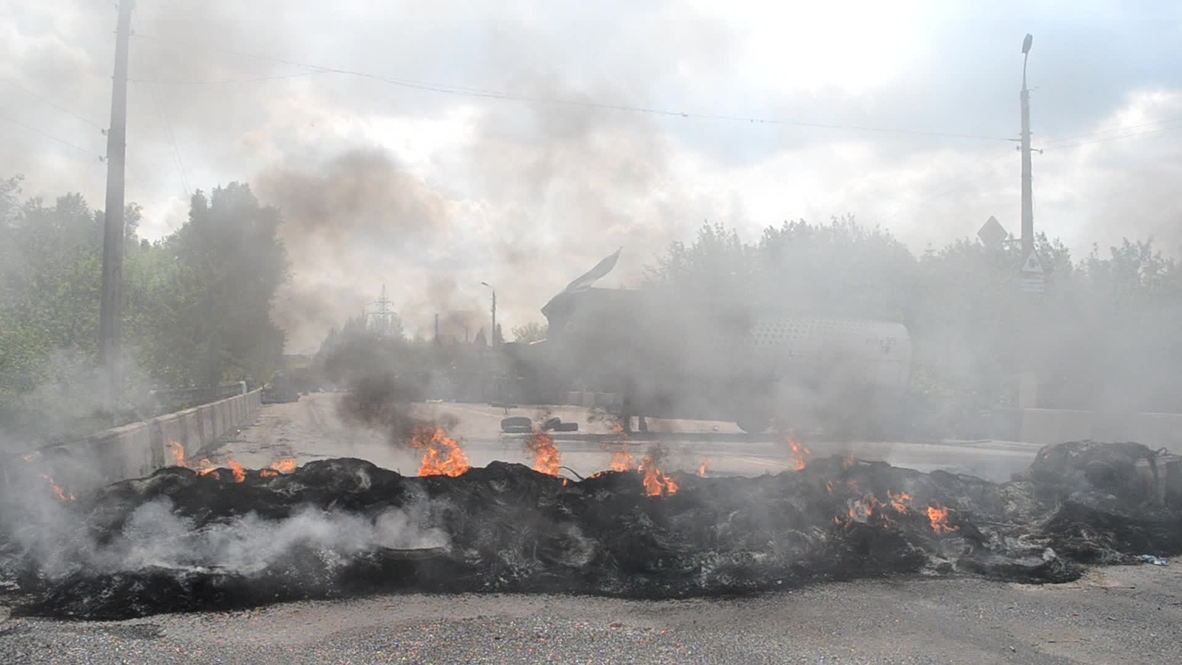 Ukraine: Kramatorsk encircled by militia and Ukrainian military checkpoints