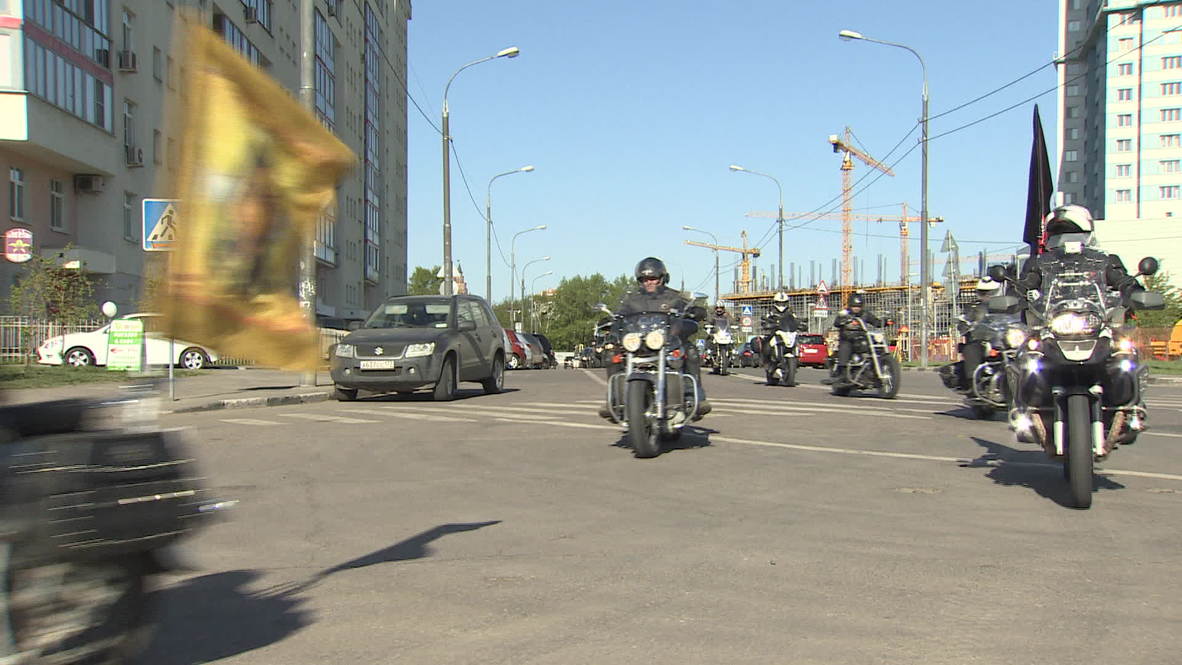 Russia: Moscow's Orthodox bikers rev up support for church restoration
