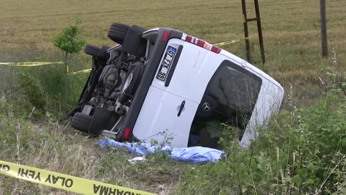 Turkey: Bus crash kills Russian tourist in Antalya
