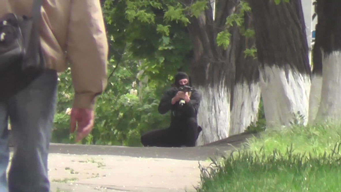 Ukraine: Last footage Ruptly journalist filmed before being shot