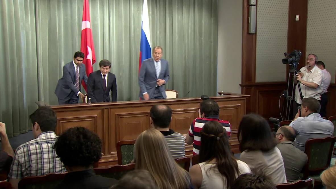 Russia: Poroshenko shouldn't expect a 'hospitable' reception in Donetsk- Lavrov