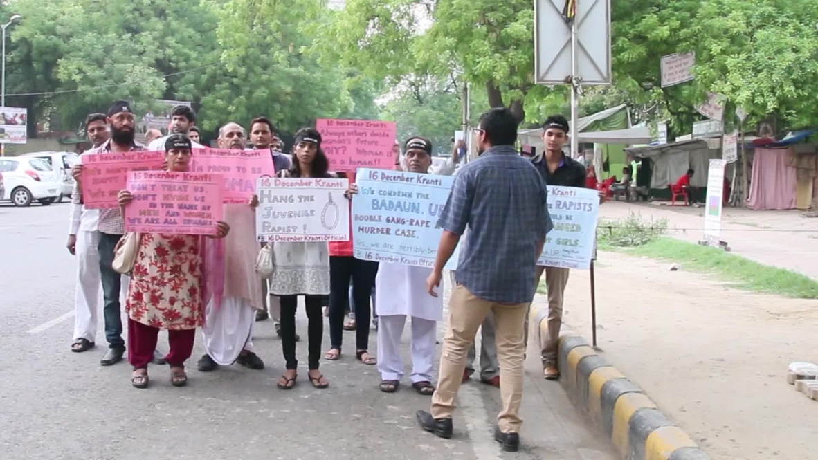India: Hang all rapists, say Delhi protesters