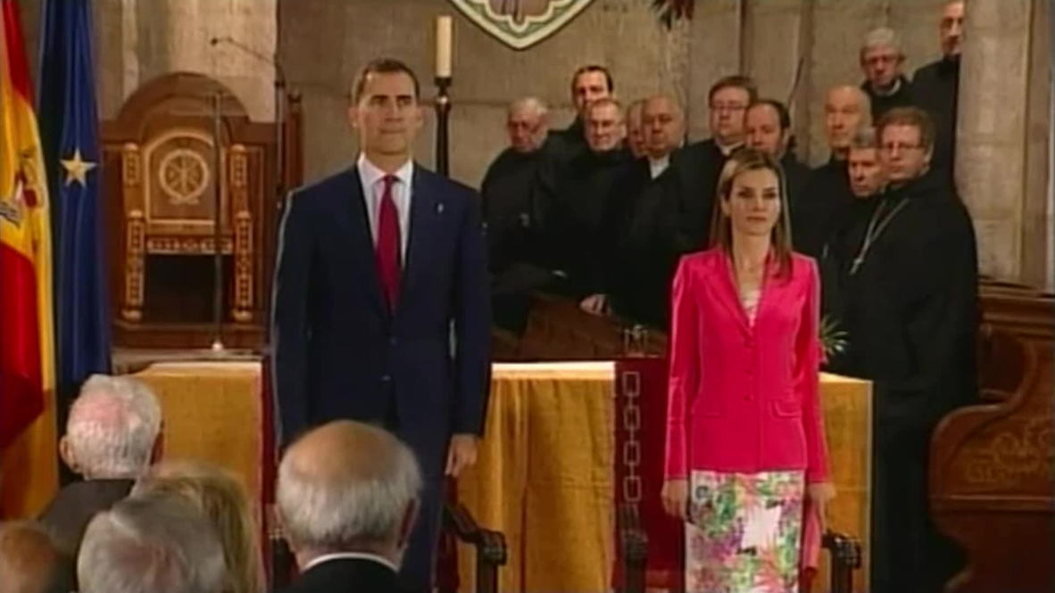 Spain: Prince and Princess appear in public after abdication
