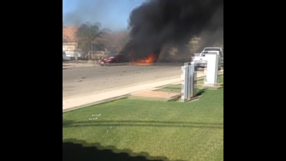 USA: Military jet crashes into residential area in California
