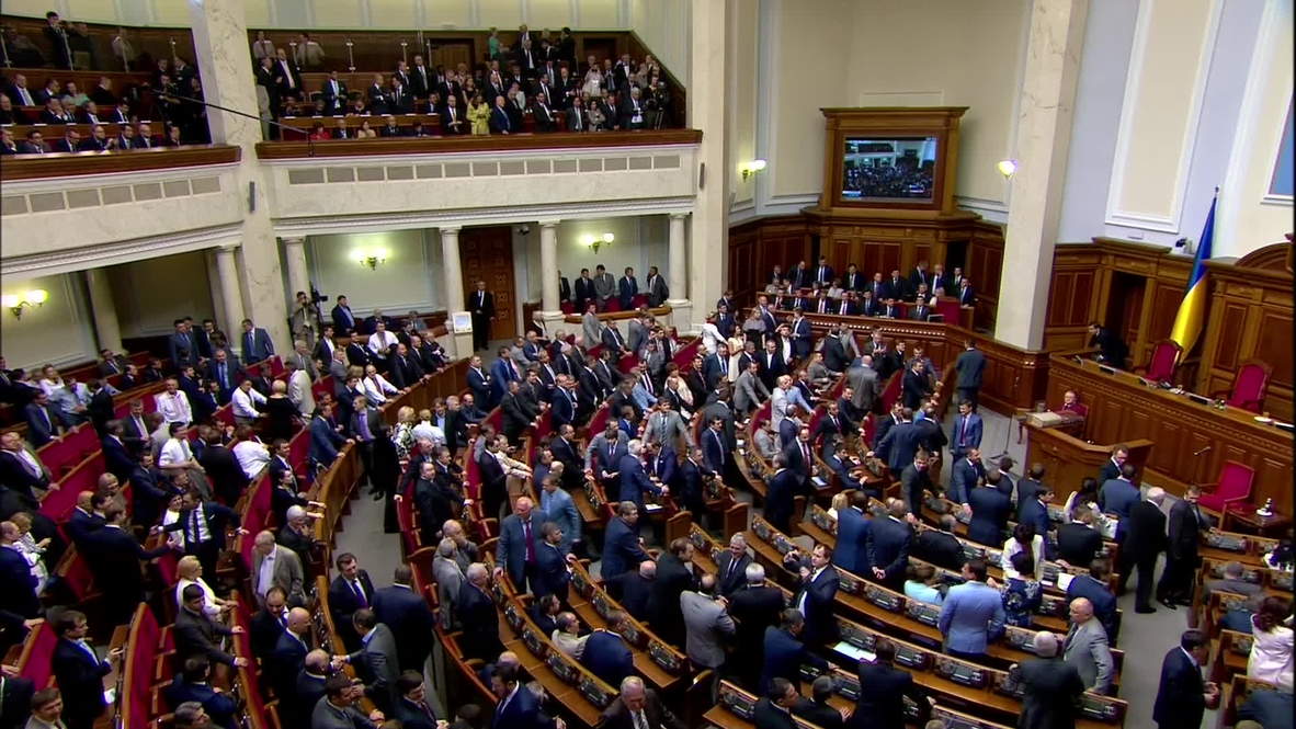 Ukraine: Petro Poroshenko sworn in as president