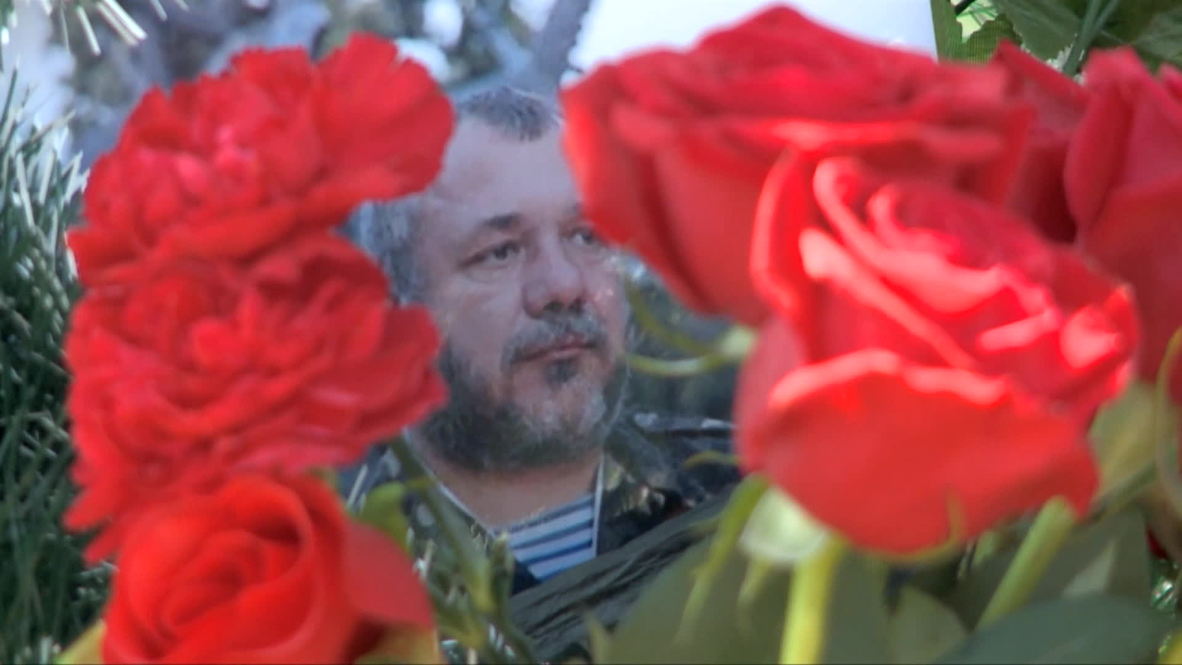 Ukraine: Families mourn victims of Ukrainian jet bombing
