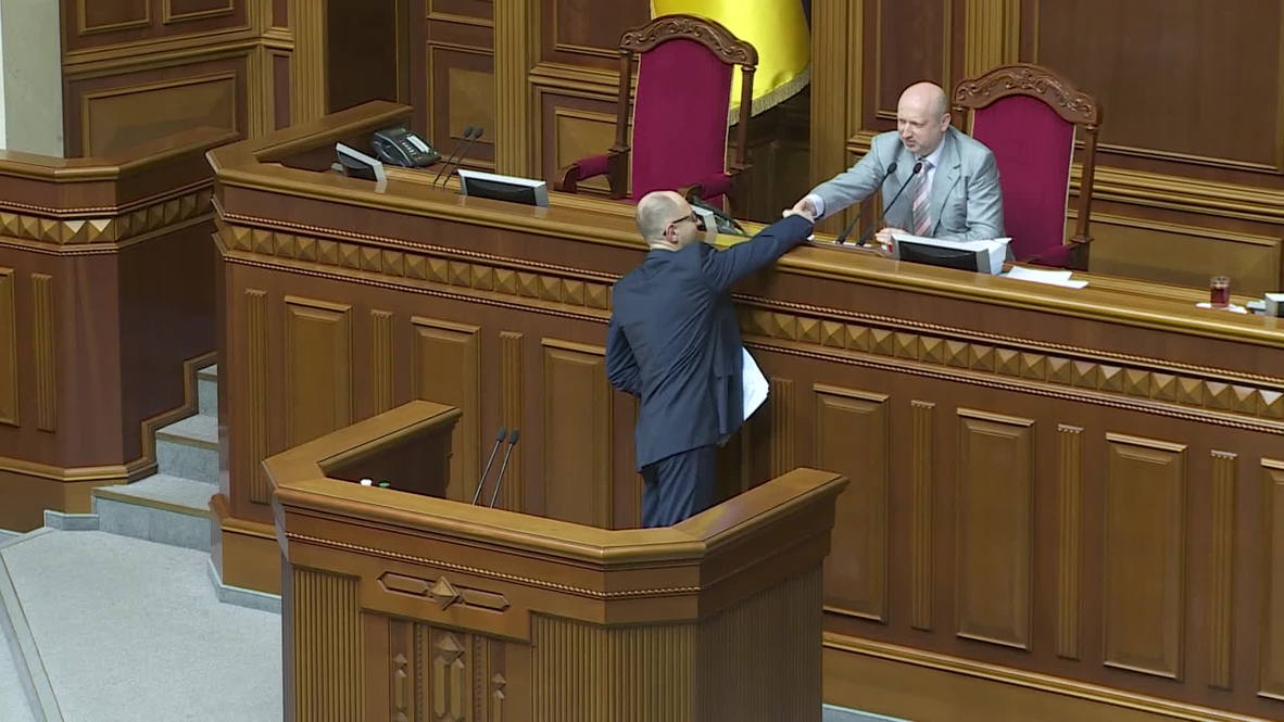 Ukraine: Yatsenyuk will not give up on gas dispute "without a fight"