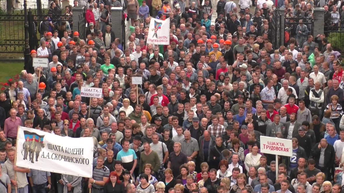 Ukraine: Donetsk miners rally against military operations