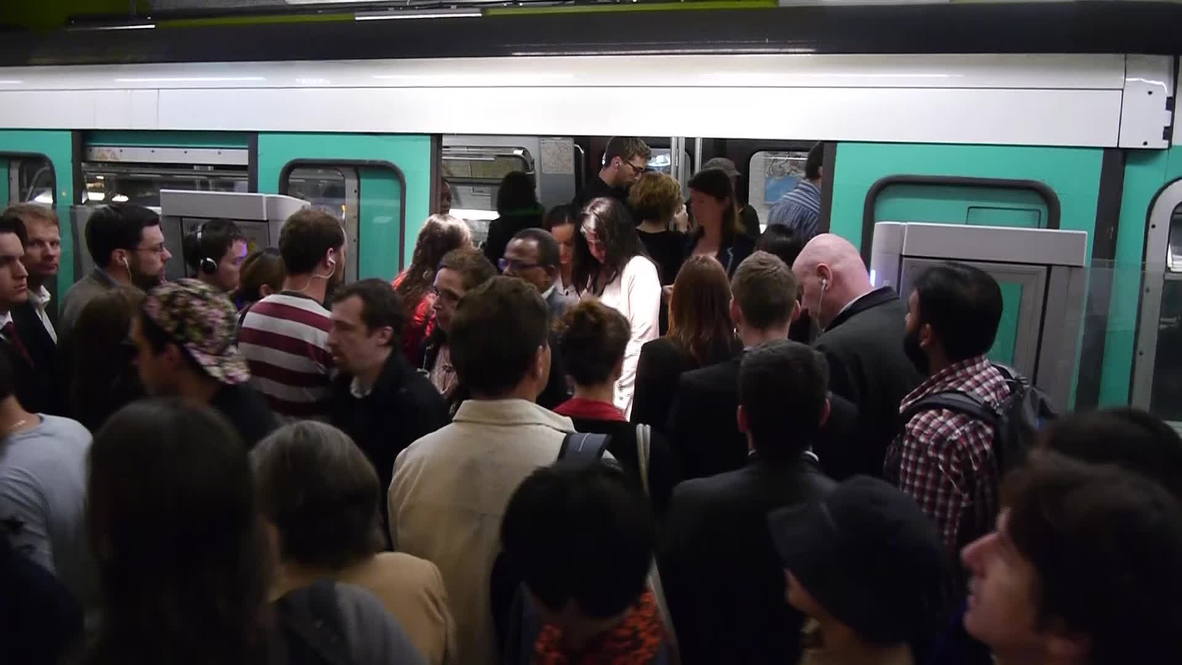 France: Rush-hour madness as strikes cause major delays in Paris