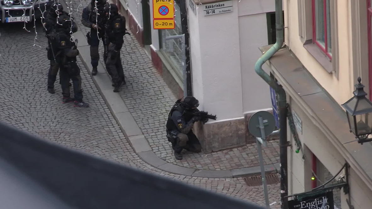 Sweden: SWAT team ready storm on suspected Stockholm bomber