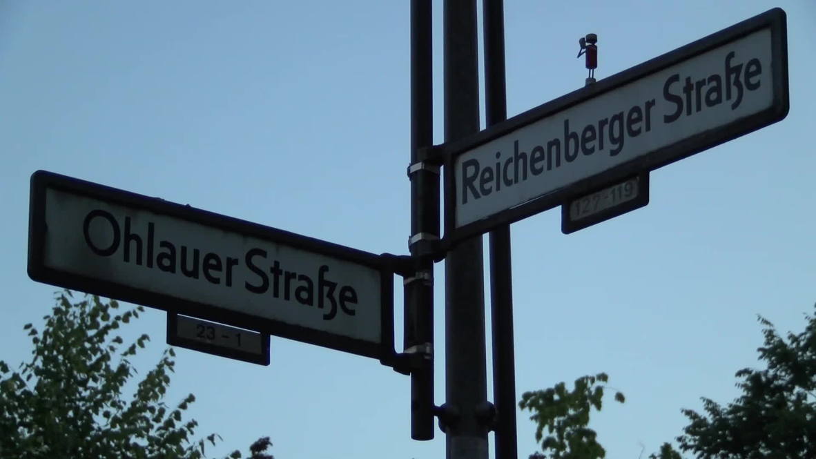 Germany: Refugees going nowhere at occupied school