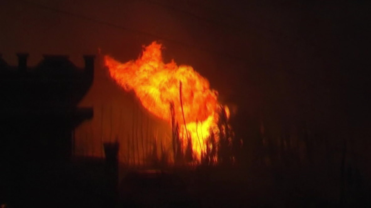 India: Pipe explosion decimates Andhra Pradesh village *GRAPHIC*