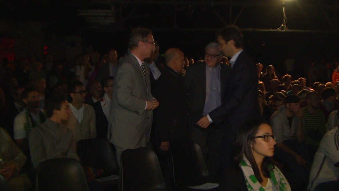 Germany: Algerian ambassador watches match with Steinmeier