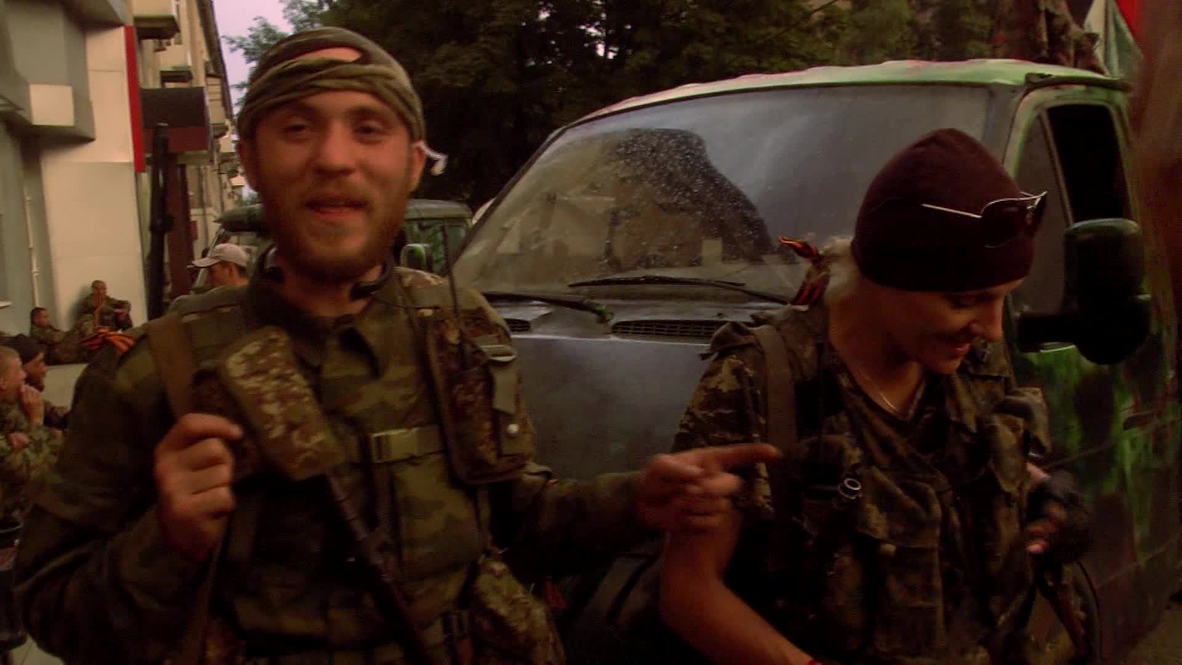 Ukraine: DPR unit members arrive in Donetsk after leaving Slavyansk