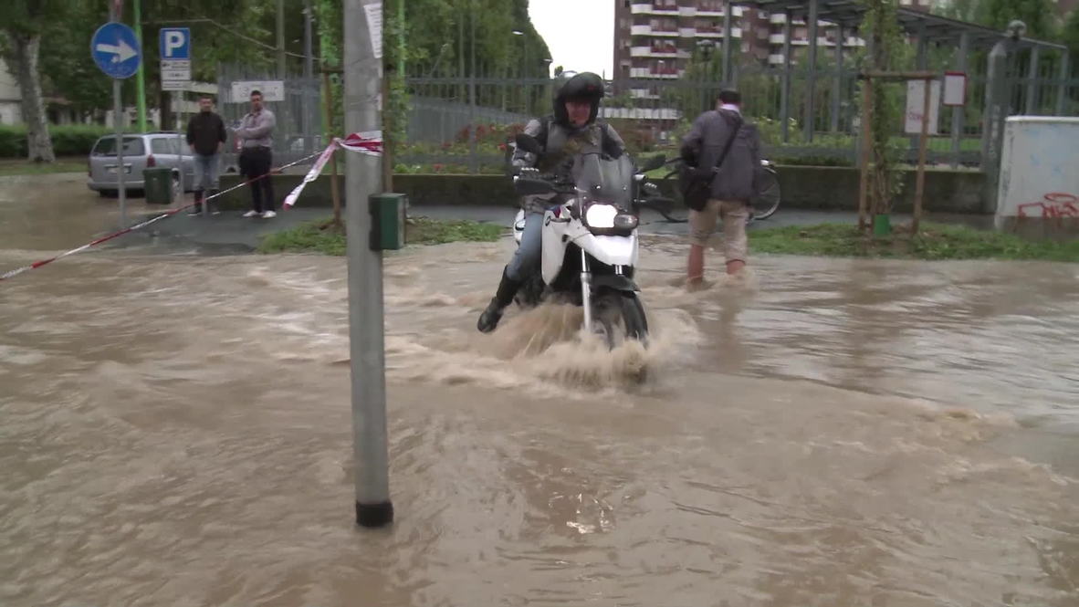 Italy: Bustling Milan ground to a halt by floods
