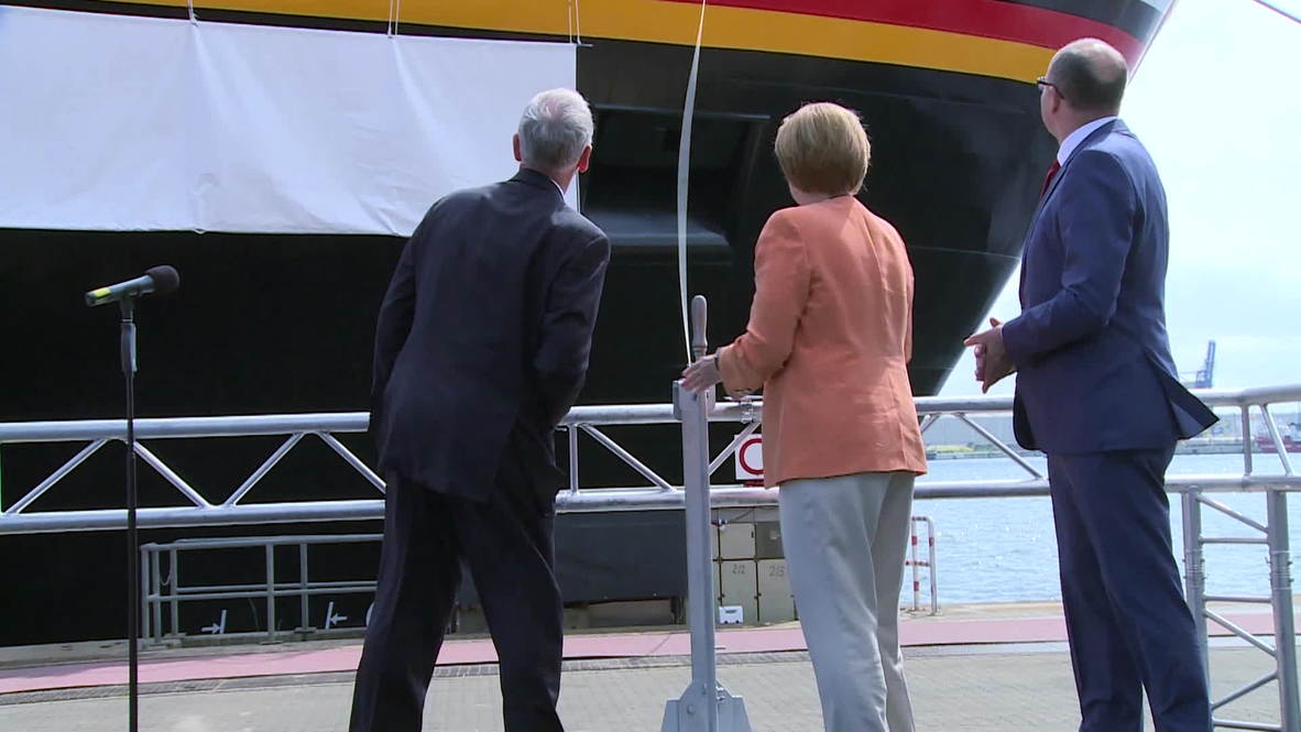 Germany: Merkel christens next-gen research ship