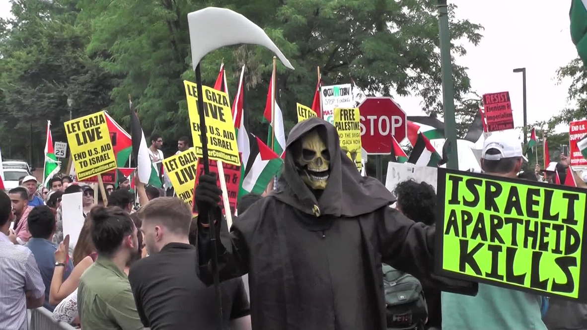 USA: Protesters converge on Israeli embassy to call for end to Gaza strikes