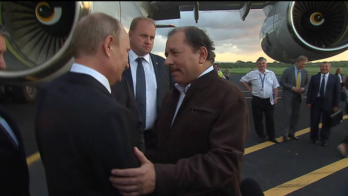 Nicaragua: Putin makes surprise stop-off in Managua