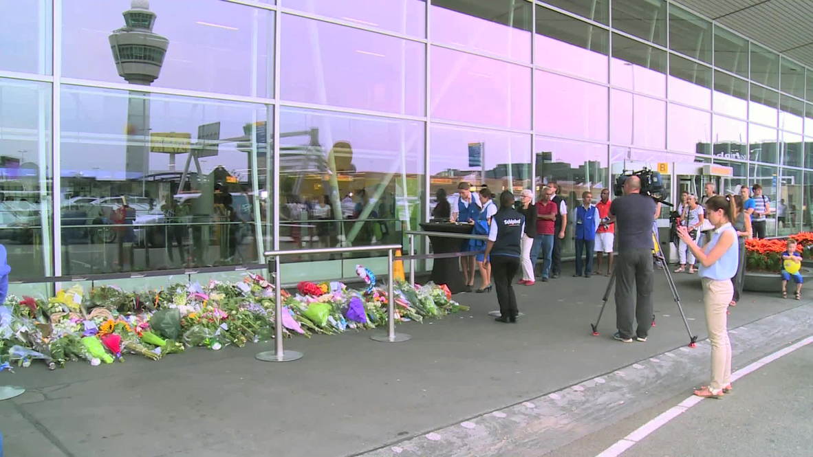 Netherlands: "Relatives of MH17 victims should not fly to Ukraine"- Malaysia Airlines director