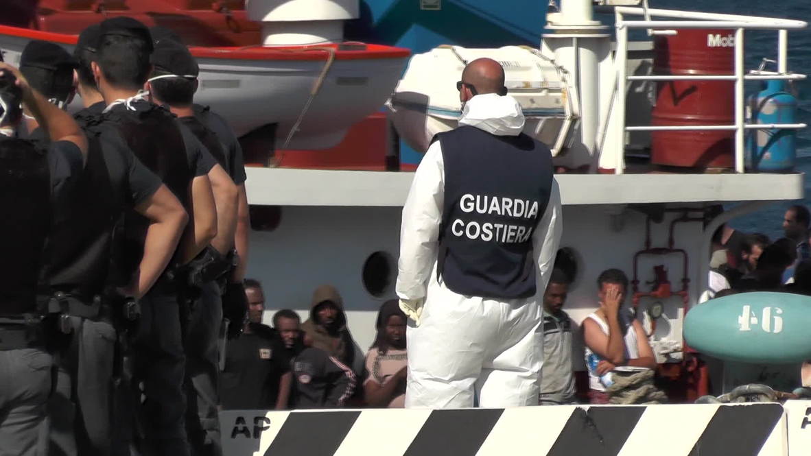 Italy: Migrants suffocate on board ship striving to reach Europe