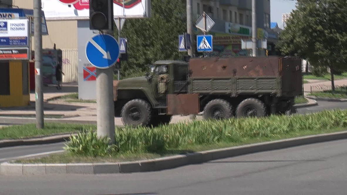 Ukraine: Fierce fighting around Donetsk train station