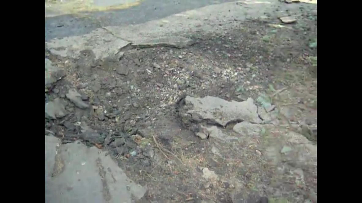 Ukraine: Watch aftermath of heavy government shelling on Dzerzhinsk