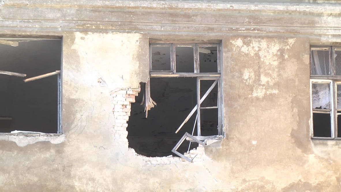 Ukraine: Lugansk in ruins after heavy shelling