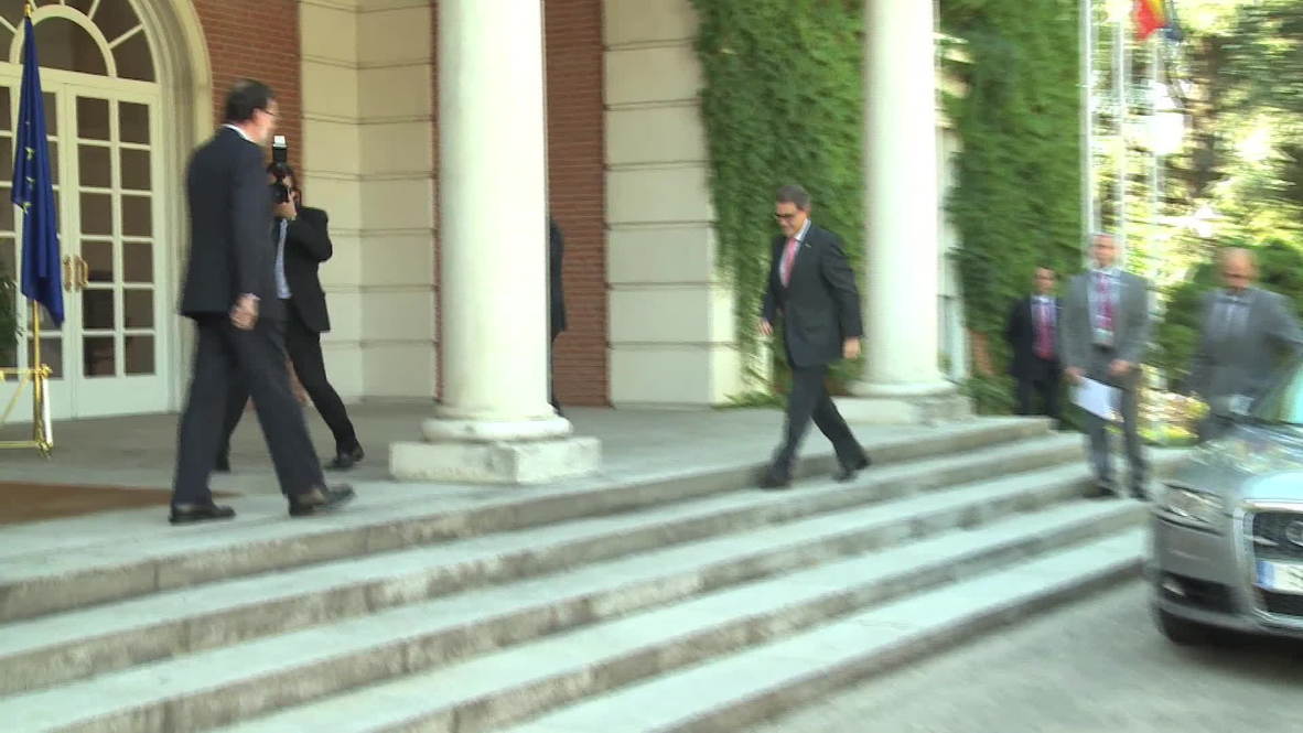 Spain: Spanish PM and Catalan leader meet amid independence row