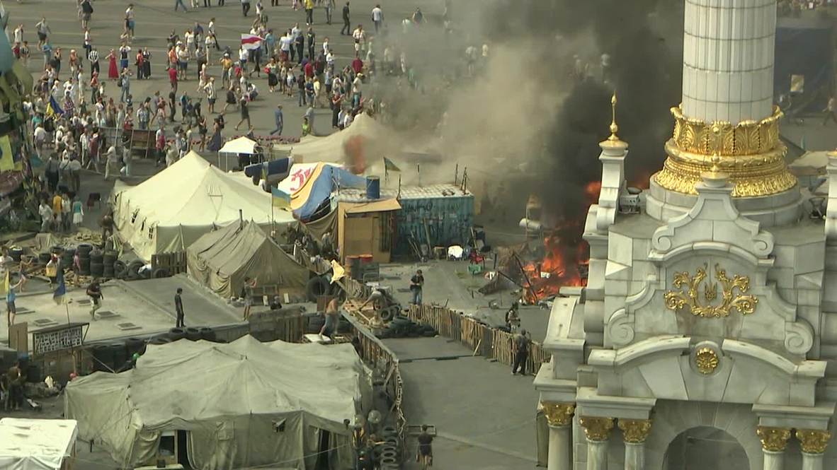 Ukraine: Raging fire ignites Maidan tents