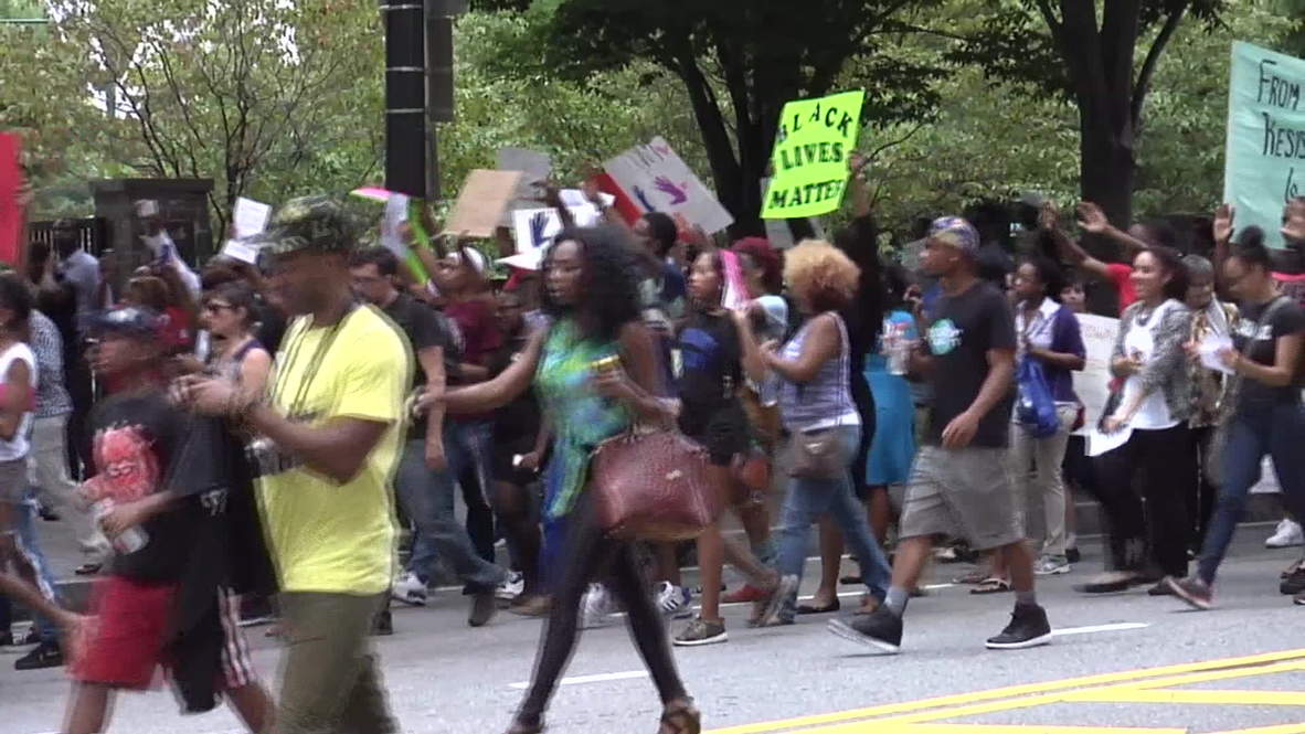 USA: Mike Brown protesters march on CNN's Centre in Atlanta
