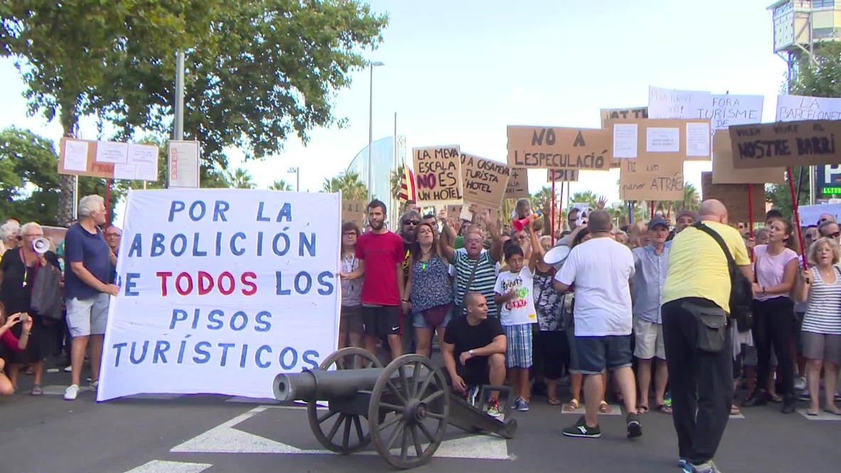 Spain: 'Go home, drunk tourists!' demand thousands of Barcelona locals