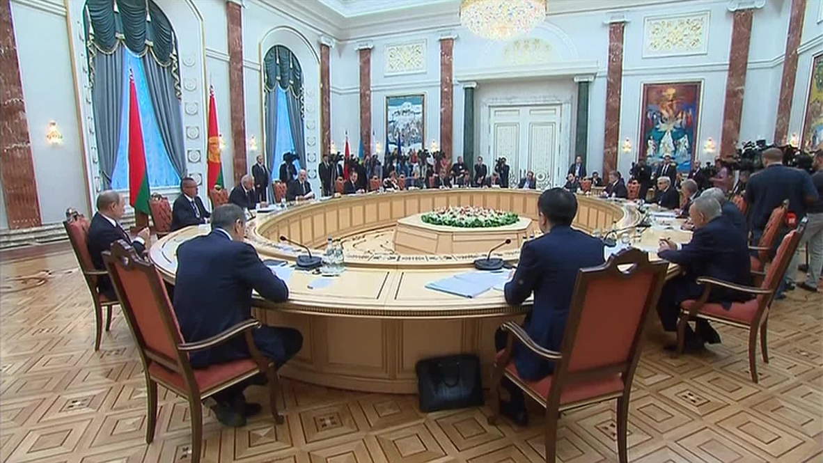 Belarus: Russia "respects sovereign choice of every people and state" - Putin - POOL