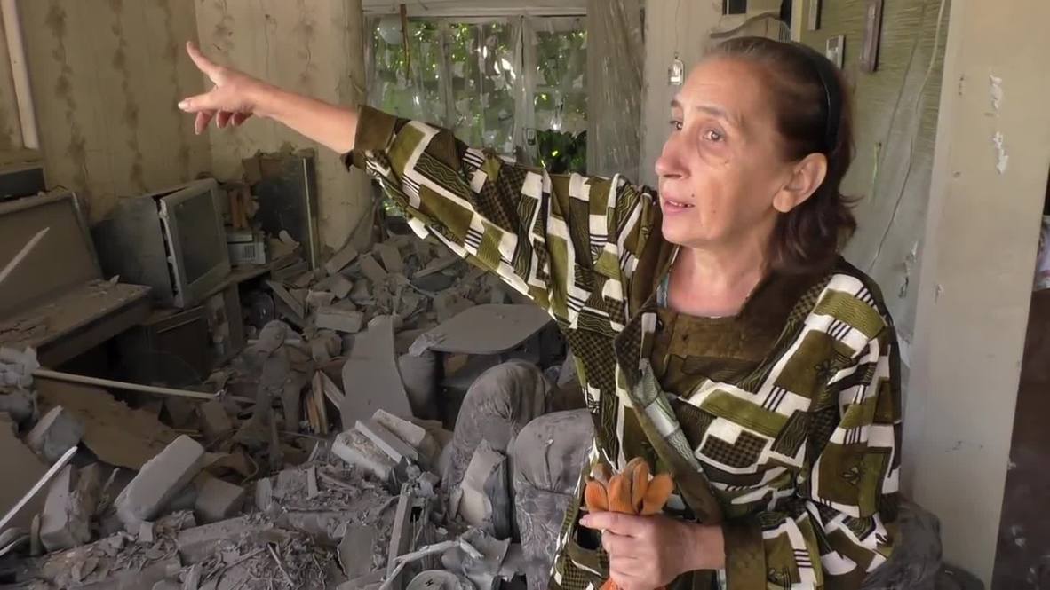 Ukraine: Donetsk left smouldering after heavy shelling