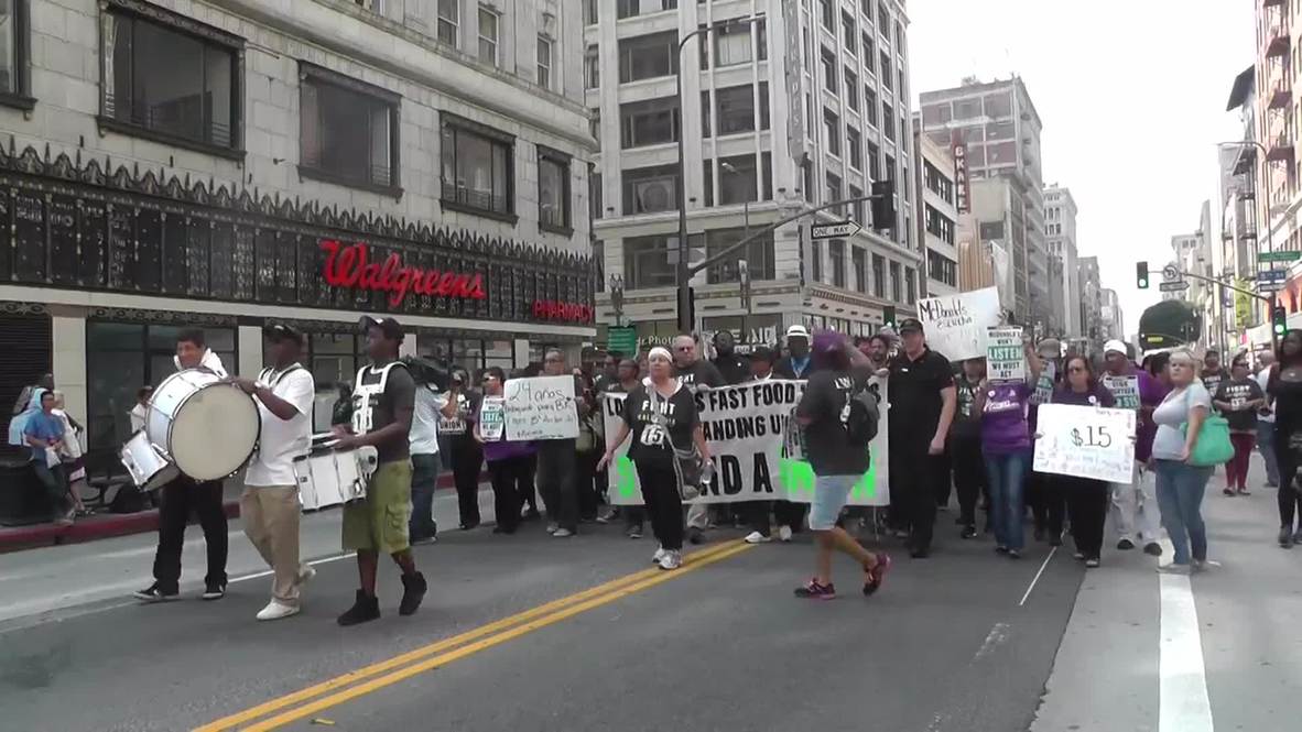 USA: Watch protesters invade McDonalds, nine detained