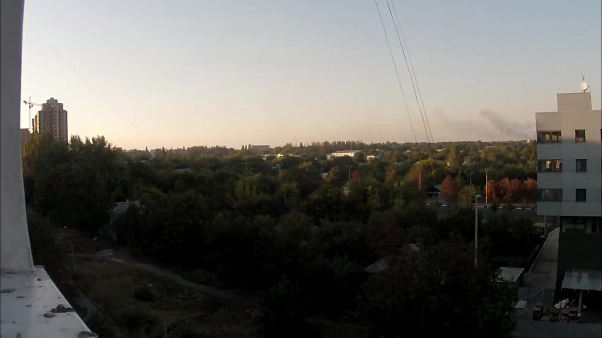 Ukraine: Smoke over Donetsk airport minutes after ceasefire enforced