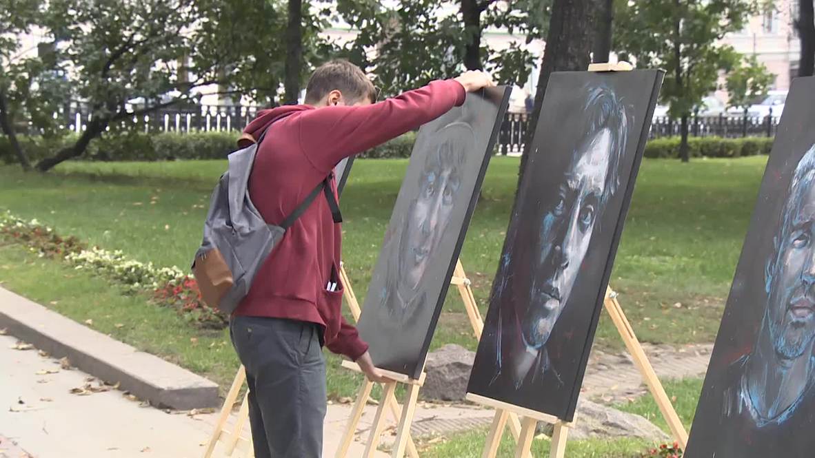 Russia: Foley, Stenin remembered - Moscow expo honours killed journalists